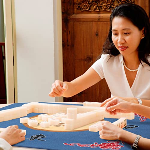 Yellow Mountain Imports Table Cover for Mahjong, Poker, Card Games, Board Games, Tile Game, and Dominoes - 31.1 Inches - Roll-up Gaming Mat with Carrying Bag | Felt game table cover, 79 x 79 x 0.3 cm, non-slip rubber backing, blue pattern, includes a carr