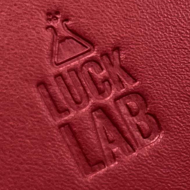 Single Deck Leather Playing Card Case/Holder - Fits Poker and Bridge size cards (Wine Red) - color: Wine Red