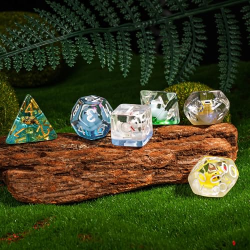 Cusdie 7-Die DND Dice, Polyhedral Dice Set Filled with Animal, for Role Playing Game D&D Dice(Random Animal) - color: Random Animal