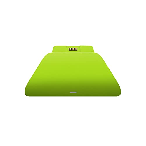 Razer Essential Duo Bundle for Xbox: Kaira X Wired Headset & Universal Quick Charging Stand for Xbox Controllers - Color Matches Official Xbox Series X|S Controllers (Sold Separately) - Electric Volt