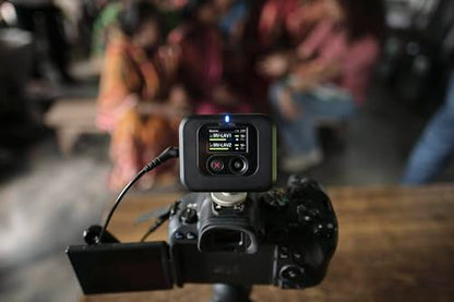 Shure MoveMic Receiver - Cold Shoe Mountable Camera Receiver for MoveMic Lavalier Microphones, Compatible with Most DSLR Cameras and Computers, for Mobile Content Creators (MV-R-Z7) | Digital receiver with USB-C and 3.5mm connectors for cameras, computers