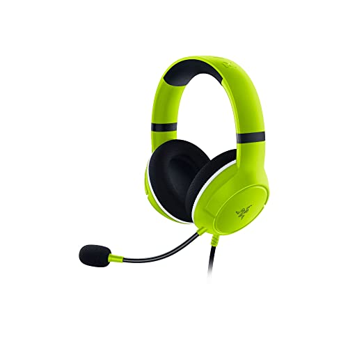 Razer Essential Duo Bundle for Xbox: Kaira X Wired Headset & Universal Quick Charging Stand for Xbox Controllers - Color Matches Official Xbox Series X|S Controllers (Sold Separately) - Electric Volt