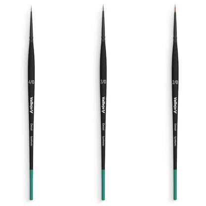 Vallejo - Detail Series Definition Set | Hobby Brush Kit | Flagged Synthetic Bristles | Sizes 4/0, 3/0 and 2/0 | Lightweight and Ergonomic Wooden Handles | Ideal for Acrylic Detail Work - style: Detail Series Definition Set