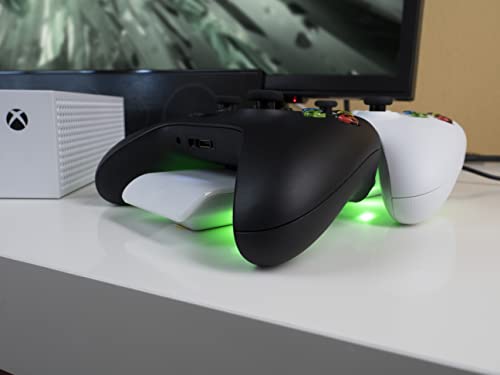 PDP Metavolt Dual Charging Station Xbox Series X|S, Xbox One Controllers | Charges 2 Controllers, Magnetic Docking, Up to 20 Hours Per Charge, LED Charging Indicator Lights, Xbox Licensed, White