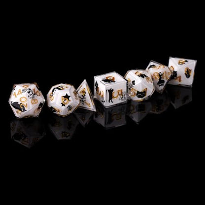 DND Dice Set, 7 Pcs Sharp Edge D&D Dice Polyhedral Resin Cat Dice for Dungeons and Dragons RPG MTG Role Playing Table Games - color: White