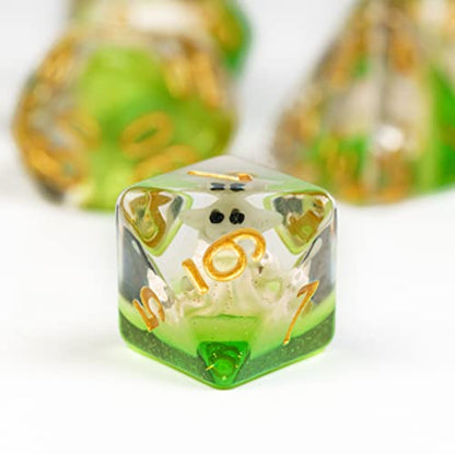 Cusdie 7-Die DND Dice, Polyhedral Dice Set Filled with Animal, for Role Playing Game D&D Dice (Spirit) - color: Green Spirit