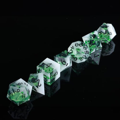 Liquid Core DND Dice Set, 7 Pcs Resin Sharp Edge Polyhedral Dice Quicksand D&D Dice for Dungeons and Dragons RPG Role Playing Table Games