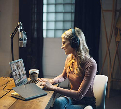 AKG Podcaster Essentials Kit - style: Podcaster Essentials Bundle