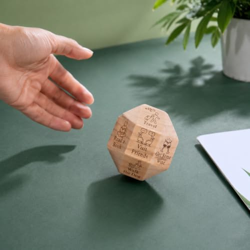 Funny Retirement Gift Dice for Men Women, 2026 Wooden Dice Retired Gift for Him Her, Funny Decision Dices Happy Retirement Gifts for Teacher Coworker, Going Away Leaving Farewell