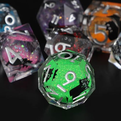 Liquid Core DND Dice Set, 7 Pcs Resin Sharp Edge Polyhedral Dice Quicksand Cat D&D Dice for Dungeons and Dragons RPG Role Playing Table Games