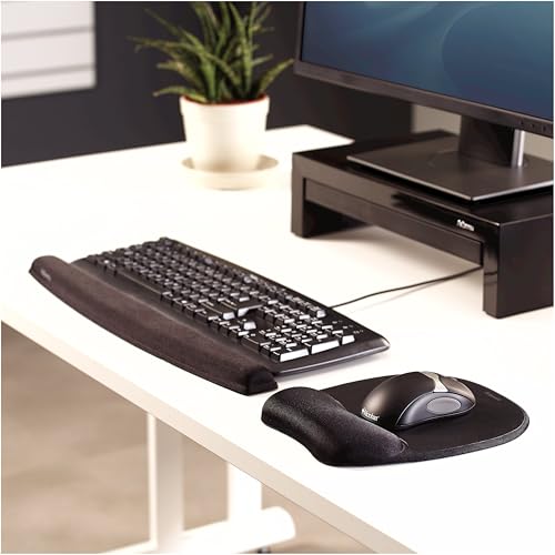 Fellowes Memory Foam Mouse Pad/Wrist Rest- Black (9176501) - size: 9.3L x 7.9W inches