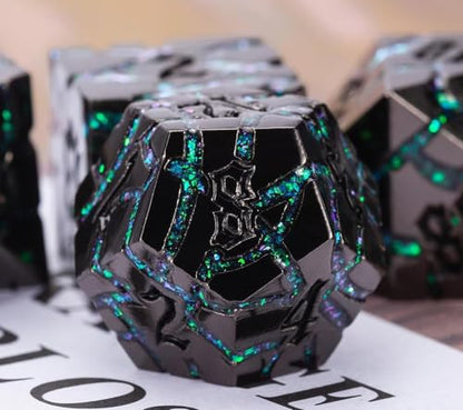 Cracked Rune Metal Dice Set for DND & RPG – Dark Fantasy Fractured Design, Premium Heavy Metal Polyhedral Dice with Deep Engraved Numbers, 7-Piece Set – Green Mystic Vein - color: Black Nickel Green