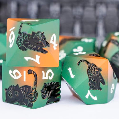 Metal DND Cat Dice 7PCS Polyhedral RPG Dice Set with Gift Case for Dungeons Dragons Role Playing Game, D and D Dice D6 D8 D10 D12 D20 D% (Orange Green) - color: Cat-orange Green&black