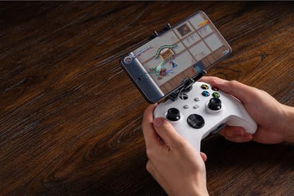 8Bitdo Mobile Gaming Clip for Xbox Controllers (Officially Licensed) - Xbox