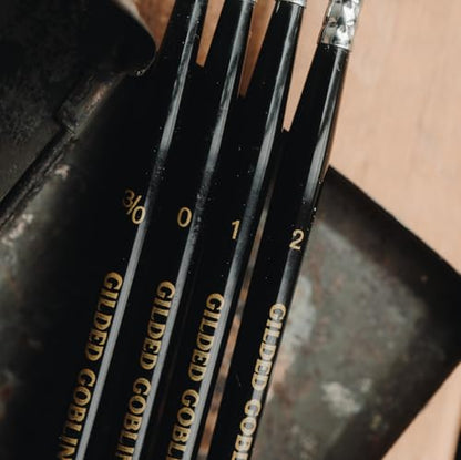 Kolinsky Sable Miniature Paint Brush Set – 6 Detail & Dry Brushes for Miniature Painting, Warhammer, D&D, Model Painting, Acrylics – Professional Fine Tip Brushes by Gilded Goblin Tools & Crafts