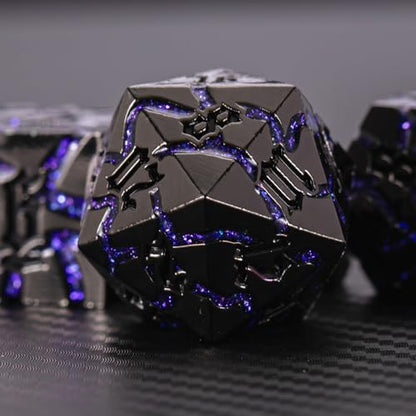 Cracked Rune Metal Dice Set for DND & RPG – Dark Fantasy Fractured Design, Premium Heavy Metal Polyhedral Dice with Deep Engraved Numbers, 7-Piece Set – Purple Arcane Vein - color: Black Nickel Purple