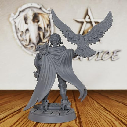 AUSPDICE Heroic 28mm Unpainted DND Miniature, Falconer Ward Paladin AS367 | Female Fantasy Figure with Falcon, Sword and Shield for Dungeons and Dragons, TTRPG, Tabletop RPG Games and Dungeon Masters