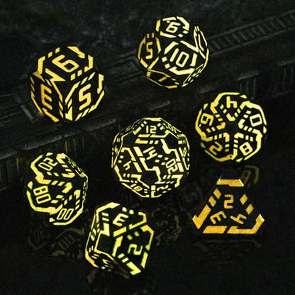 Metal DND Sci-fi Dice Set 7PCS Luminous Orange Stripe Polyhedral Dice for Dungeons Dragons RPG Role Playing Game, Glitter D and D Dice with Gift Box D6 D8 D10 D12 D20 - color: Nightlight - Orange