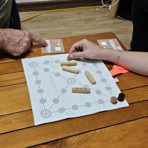 Giftable YUTNORI(Portable Board Game), Traditional Korean Party Game (with Unique Dice), Korean Folk Game YUNNORI, 2~4Teams, 15min, Strategy & Luck, Fast Pace, Mini Board Game