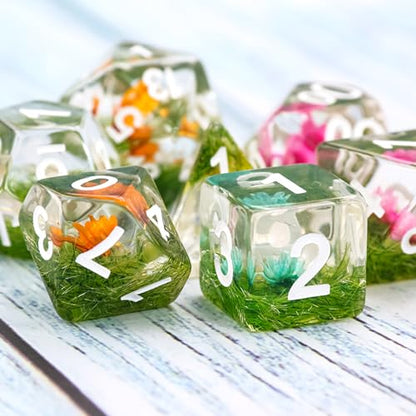 Handan Resin DND Dice Set Handmade Flower D&D Die Filled with Flowers and Grass for D&D Dungeons and Dragon Tabletop Games