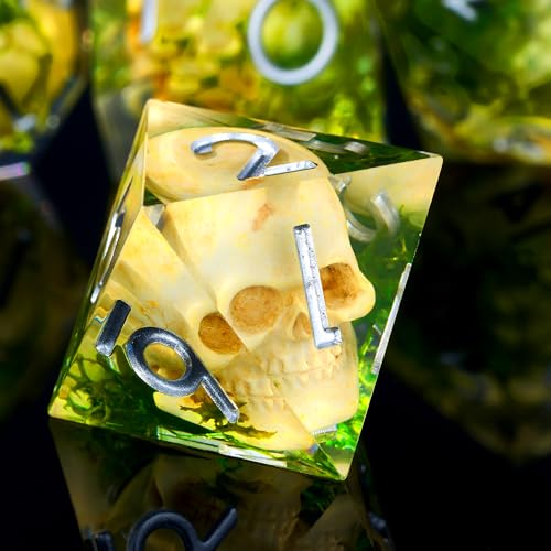 Froggod Transparent Moss & Skull Dice Set with Gift Box for DND RPG, 7Pcs | Transparent resin DND role playing dice with moss skull design and sharp edges for MTG, tabletop games and collectors - color: Transparent