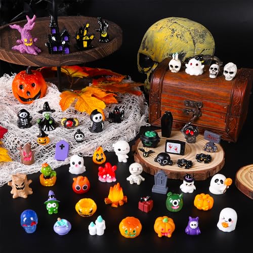 50pcs Halloween Mini Resin Figures 50 Styles Tiny Resin Figurines Little Small Figures to Hide Pumpkin Ghost Skull Miniatures Bulk for Halloween Party Favors Bag Fillers Garden Dollhouse Decor