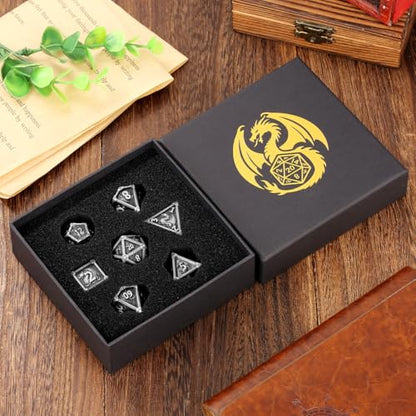 Metal Dice Set, Fly Dragon Pattern, 7pcs Polyhedral Metal DND Dice Set, DND Starter Set, D&D Gifts with Gift Box, Role Playing Board Games Accessories, Silver ﻿ ﻿ - color: Silver
