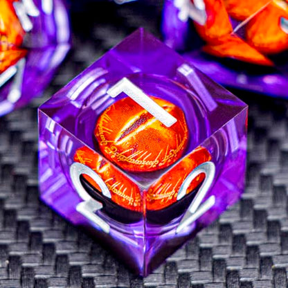 ARUOHHA DND Resin Dice Gazes Eye Dice Silver Purple Liquid Core Flaming RPG Sharp Edged Dice Set with Gift Box, Polyhedral D and D Dice Set Compatible with Dungeons Dragons Role Playing Game D20 D6 - color: Sl01-purple Silver