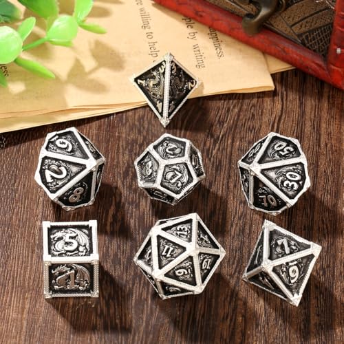 Metal Dice Set, Fly Dragon Pattern, 7pcs Polyhedral Metal DND Dice Set, DND Starter Set, D&D Gifts with Gift Box, Role Playing Board Games Accessories, Silver ﻿ ﻿ - color: Silver
