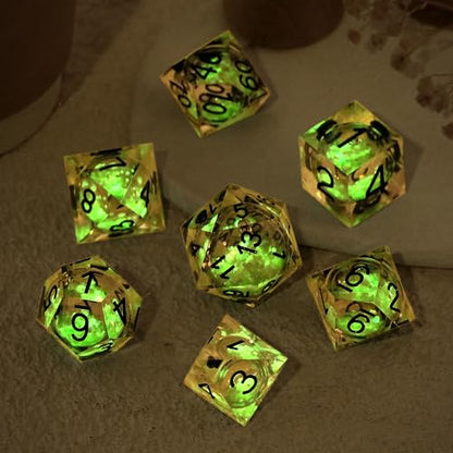 DNDND Luminous Liquid Sharp-Edge Dice Set 7PCS - Clear Resin Polyhedral Dice with Glow-in-the-Dark Green Liquid Orb & Glitter for D&D RPG Table Games （Glow Green - color: Glow Green