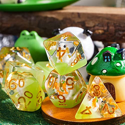 Cusdie 7-Die DND Dice, Polyhedral Dice Set Filled with Animal, for Role Playing Game D&D Dice (Rabbit) - color: Rabbit