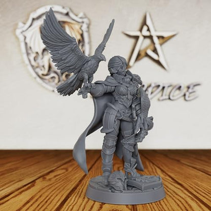 AUSPDICE Heroic 28mm Unpainted DND Miniature, Falconer Ward Paladin AS367 | Female Fantasy Figure with Falcon, Sword and Shield for Dungeons and Dragons, TTRPG, Tabletop RPG Games and Dungeon Masters