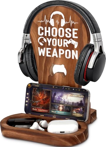 CryCarrot Gaming Birthday Gifts for Men Son Boyfriend Husband Game Lover | Gamer Gifts for Teenage Boys Gamer Room Decor Wood Headset Stand for Gaming Christmas Desk Decor - style: Choose Your Weapon