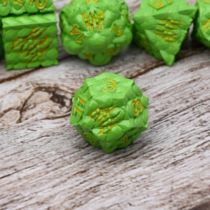 Dragon Scale Metal Dice Set-Dragon Claw,with Gift Metal Box for TTRPG Tabletop Gaming,Dungeon Masters,RPG Adventures(Green) - color: Green