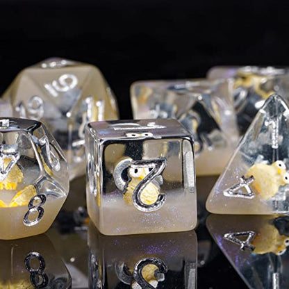 Cusdie 7-Die DND Dice, Polyhedral Dice Set Filled with Animal, for Role Playing Game D&D Dice (Owl) - color: Owl