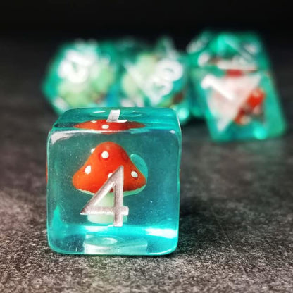Sage's Portal Familiars and Reagents Resin DND Dice Set Polyhedral Dice Set for Dungeons and Dragons RPG Tabletop TTRPG (Red Magic Shrooms) - color: Red Magic Shrooms