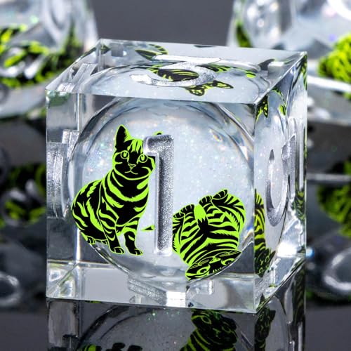 KERWELLSI Cat Liquid Core DND Dice Set with Gift Box, 7Pcs Resin Dungeons Sharp Edge D&D Dice, Dragons D and D Role Playing Dice D20 D12 D10 D8 D6 D4, White and Green Cat - color: White and Green Cat