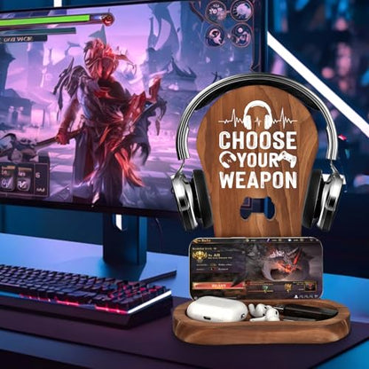 CryCarrot Gaming Birthday Gifts for Men Son Boyfriend Husband Game Lover | Gamer Gifts for Teenage Boys Gamer Room Decor Wood Headset Stand for Gaming Christmas Desk Decor - style: Choose Your Weapon