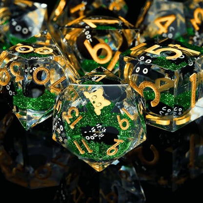 Liquid Core Cat DND Dice Set 7Pcs with Box- Sharp Edge Cute Cat Style Resin Dice for D&D, Roleplaying Games, RPG, MTG, Table Games D20 D12 D10 D8 D6 D4(Cathead-Green)