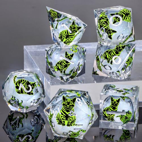 KERWELLSI Cat Liquid Core DND Dice Set with Gift Box, 7Pcs Resin Dungeons Sharp Edge D&D Dice, Dragons D and D Role Playing Dice D20 D12 D10 D8 D6 D4, White and Green Cat - color: White and Green Cat