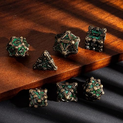 Metal Skull Dice Set with Skull Bag,7PCS Polyhedral Metal Dice Set for DND Role Playing Games(Bronze Green) - color: Skull Bronze Green