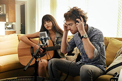 AKG Podcaster Essentials Kit - style: Podcaster Essentials Bundle