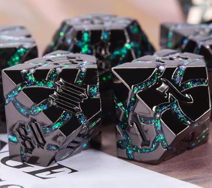 Cracked Rune Metal Dice Set for DND & RPG – Dark Fantasy Fractured Design, Premium Heavy Metal Polyhedral Dice with Deep Engraved Numbers, 7-Piece Set – Green Mystic Vein - color: Black Nickel Green