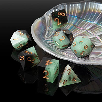Sharp Edge DND Dice Set Handmade 7 Accessories Dice for Dungeons and Dragons TTRPG Games, Multi-Sided RPG Polyhedral Resin Sharp Edge Dice Roleplaying Games (Gradient Green) - color: Gradual Green