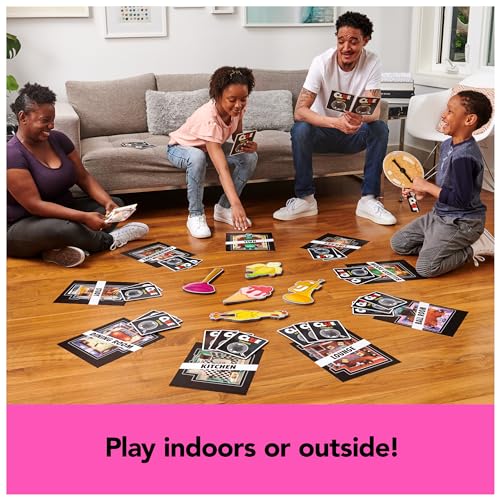 Spin Master Games, Clue Giant Edition, Family Game for Indoor & Outdoor Fun with Big Oversized Board, for Family and Kids, 2-4 Players, Ages 6 & Up | Oversized Vinyl Game Board, Encourages Deductive Reasoning STEM Skills, Fun Family Game Night, For 2-4 Pl
