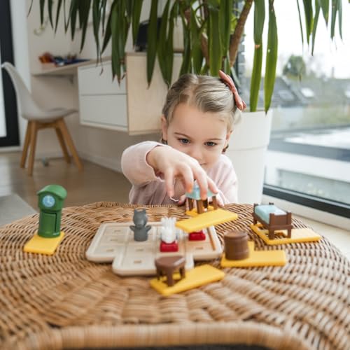 SmartGames Hide and Goat Seek — Shape-Matching Logic Puzzle with Storybook | Help 7 Goats Outsmart the Wolf | 48 Challenges | Ages 3–7
