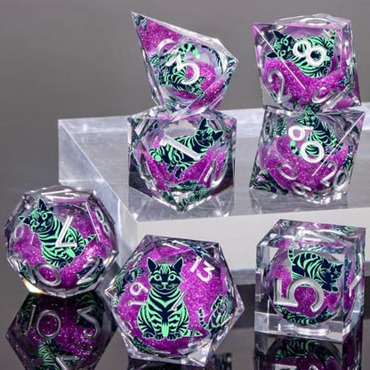 KERWELLSI Cat Liquid Core DND Dice Set with Gift Box, 7Pcs Resin Dungeons Sharp Edge D&D Dice, Dragons D and D Role Playing Dice D20 D12 D10 D8 D6 D4, Purple and Light Green Cat - color: Purple and Light Green Cat