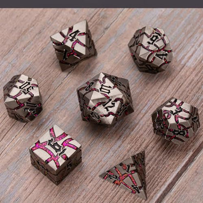 Cracked Rune Metal Dice Set for DND & RPG – Dark Fantasy Fractured Design, Premium Heavy Metal Polyhedral Dice with Deep Engraved Numbers, 7-Piece Set – Red Infernal Vein - color: Antique Silver Rose Red