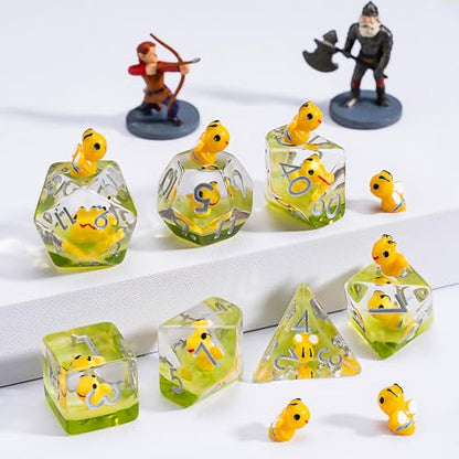 D&D Bee Dice Set, Honeybee Resin Polyhedral Dice for Dungeons and Dragons, RPG, MTG DND 7-DIE (D4, D6, D8, D10, D12, D20, D%) for Ages 15 and Up - color: Bee