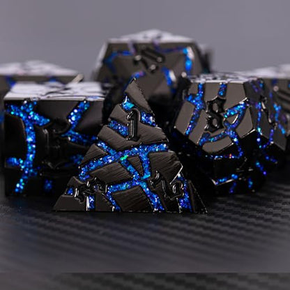 Cracked Rune Metal Dice Set for DND & RPG – Dark Fantasy Fractured Design, Premium Heavy Metal Polyhedral Dice with Deep Engraved Numbers, 7-Piece Set – Blue Arcane Vein - color: Black Nickel Blue